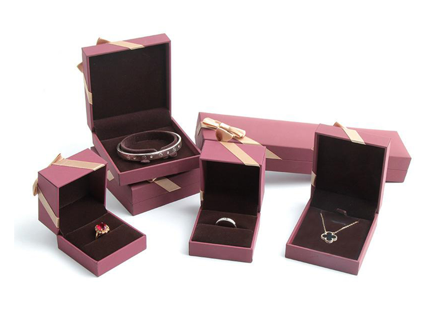 Ribbon jewelry boxes