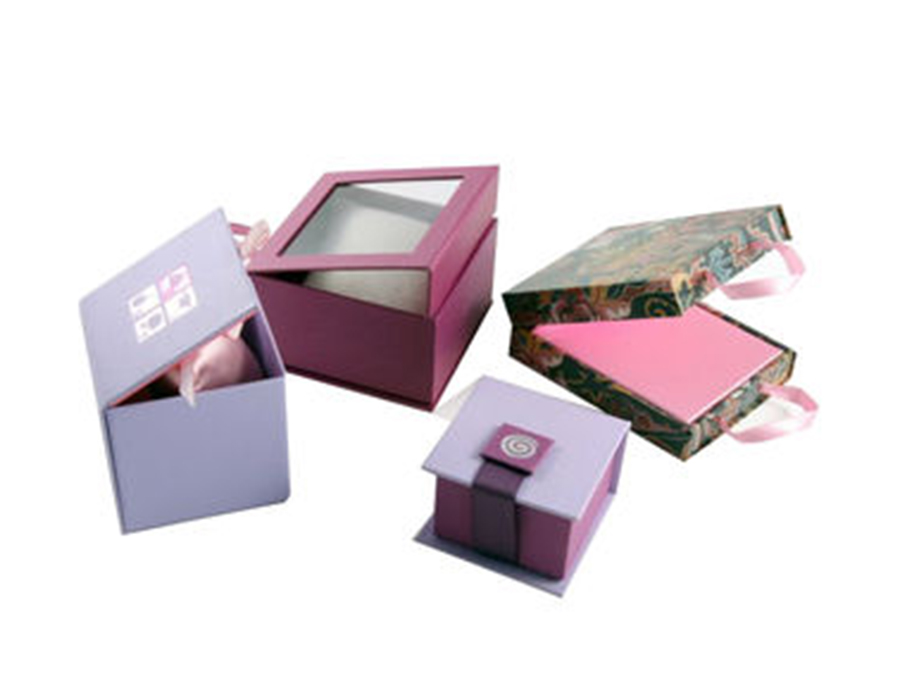 Custom jewelry packaging wholesale