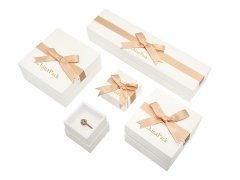 Customized boxes with ribbon