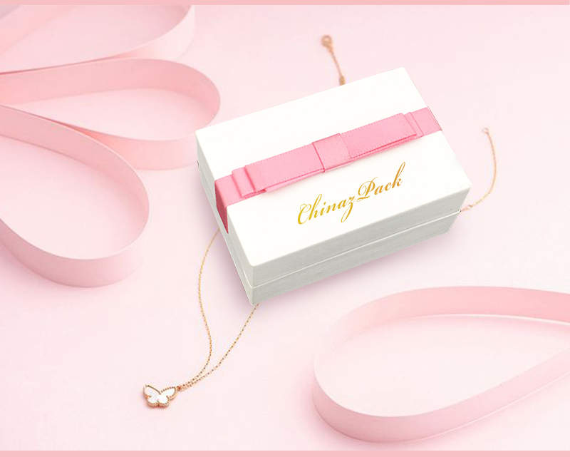 Branded jewelry packaging
