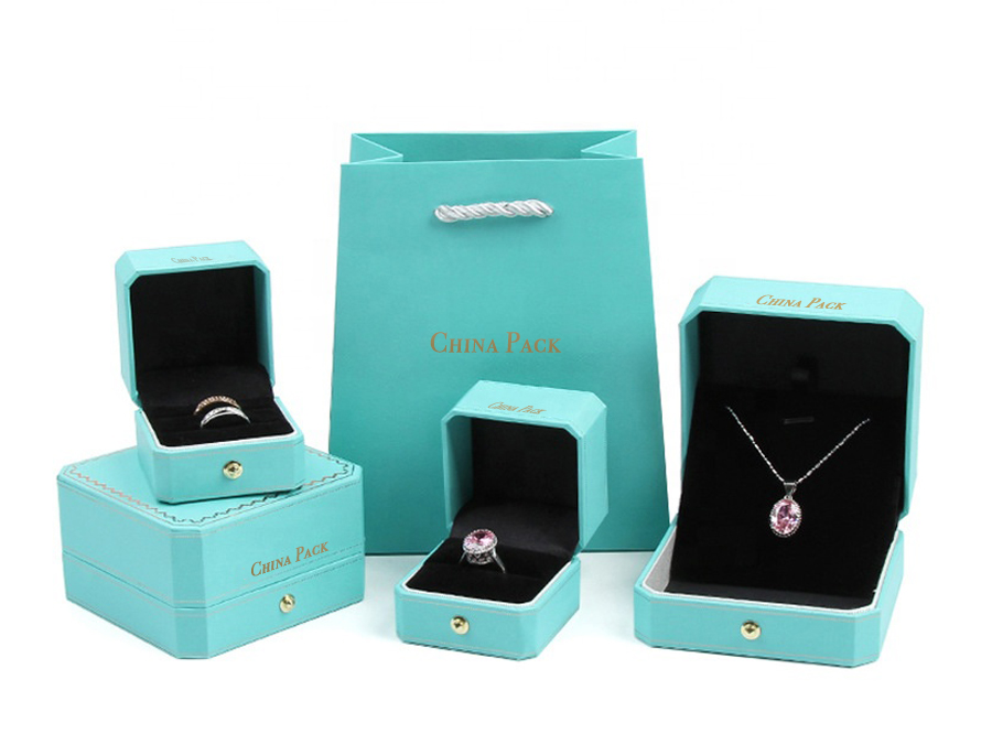Jewelry retail packaging