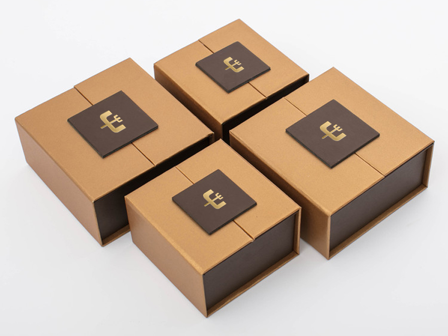 Custom gift packaging boxes