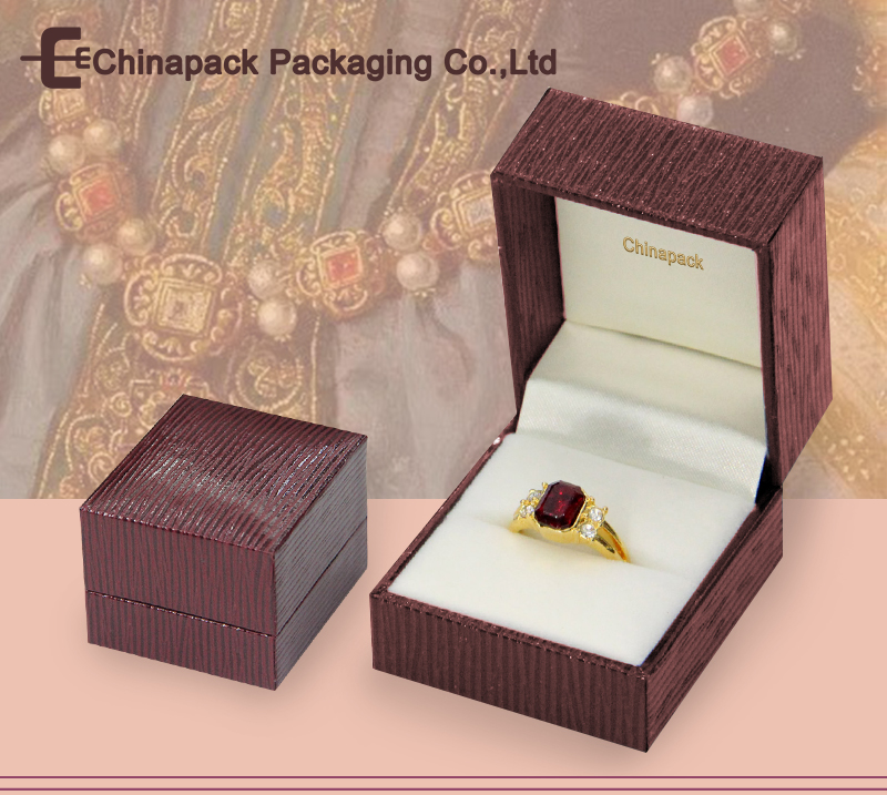 Ring jewelry leather box