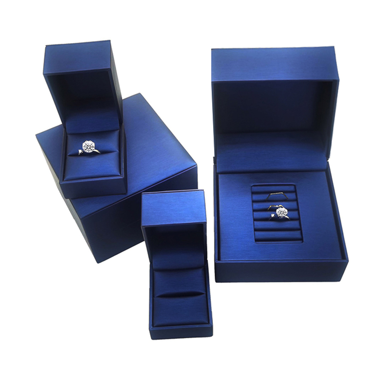 blue ring leather box