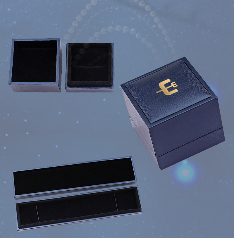 signature jewelry packaging