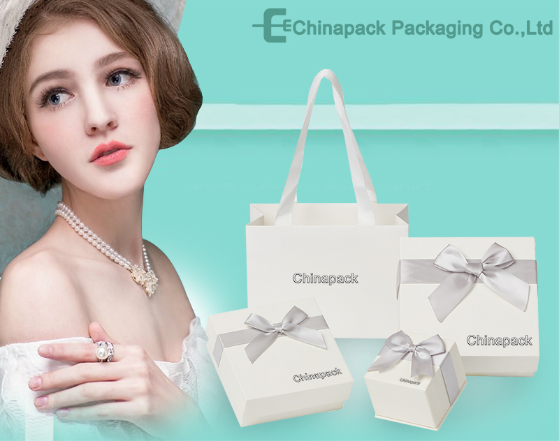 earring packaging