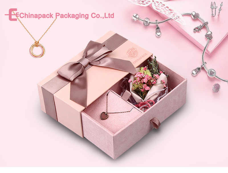 pink jewelry gift boxes