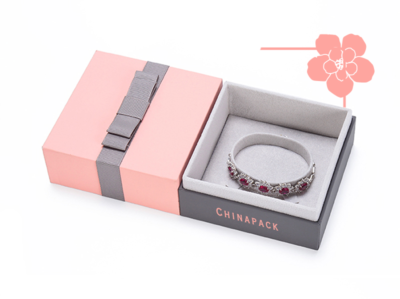 luxury bracelet gift box
