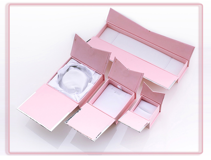 wholesale jewelry boxes and displays