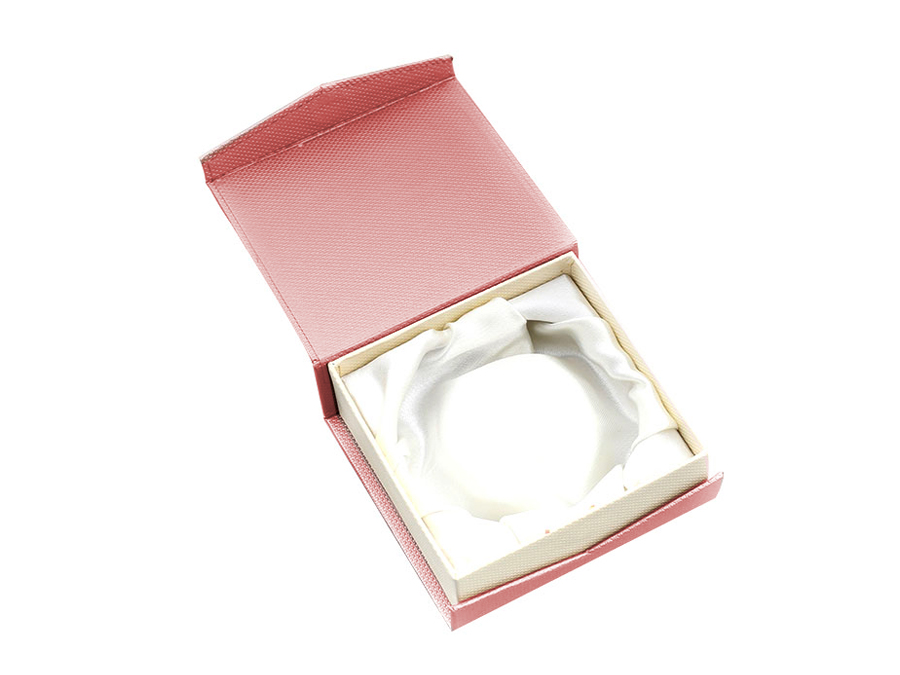personalized bangle packaging