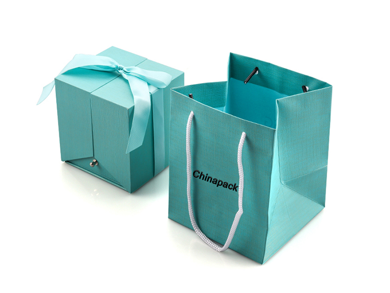JRB017 custom boxes with ribbon