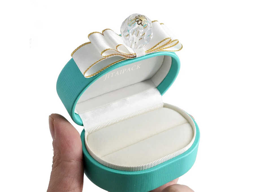 JPB108 gorgeous jewellery packaging