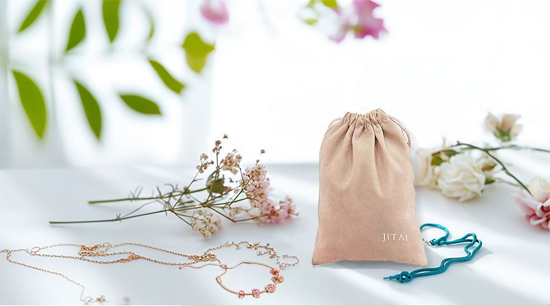 JPD086 velvet jewellery pouch
