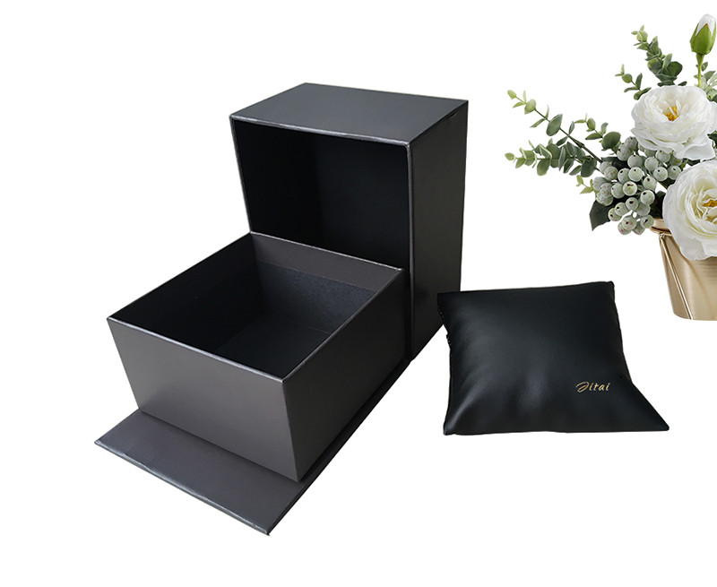 WPP012 Watch Box with Pillow