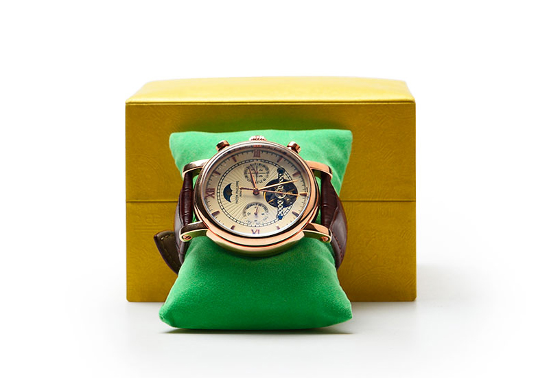 WPB010 yellow watch box